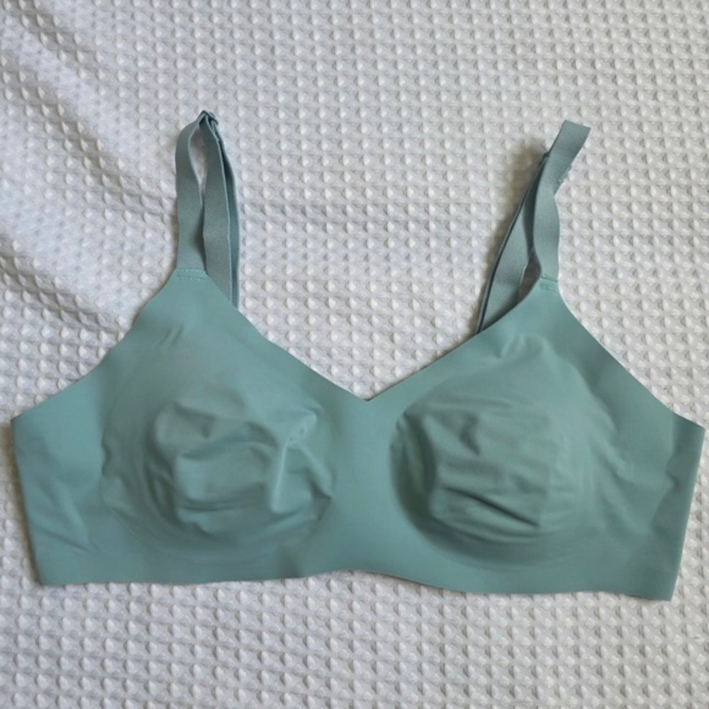 Knix Green Supportive Seamless Bra